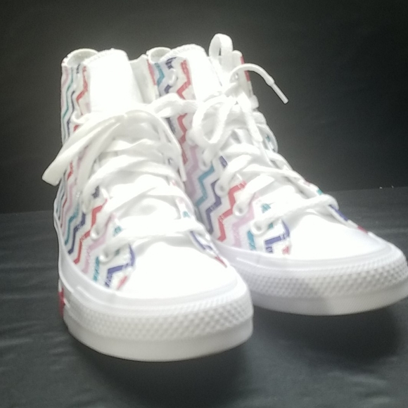 Converse high top BRAND New - Picture 12 of 13